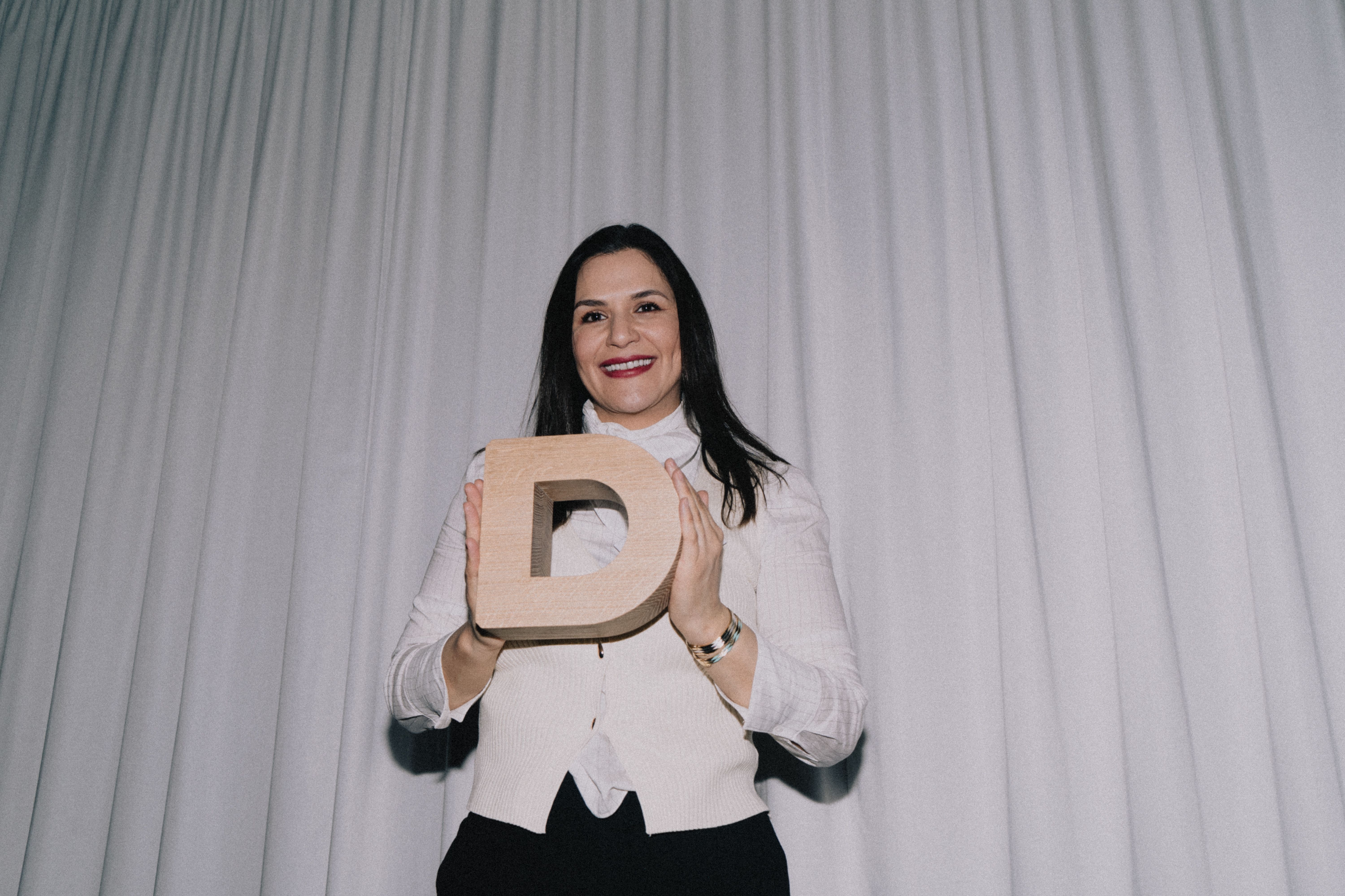 RUMETT: From burned refugee camps to fire-resistant gypsum panels