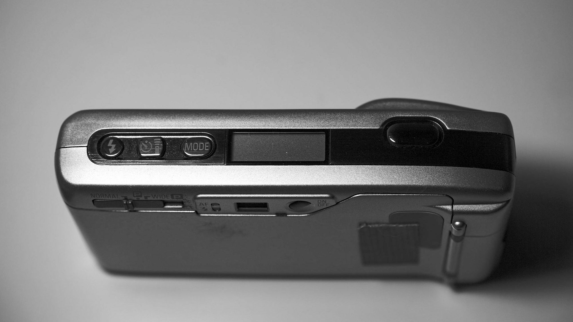 Ricoh R1 / R1S / Rollei Prego Micron Compact Film Camera Review 50mmF2