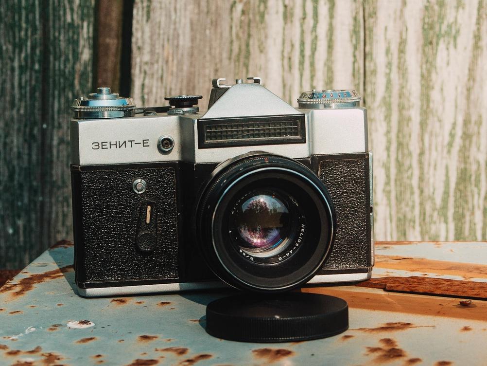 Photo of Zenit-E camera.