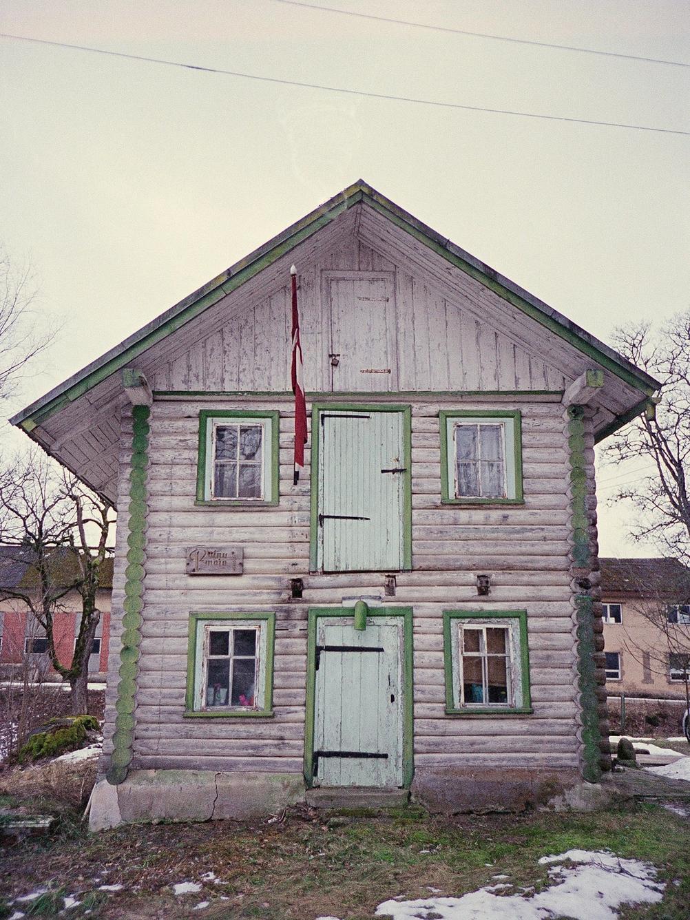 Photo of an interesting house.