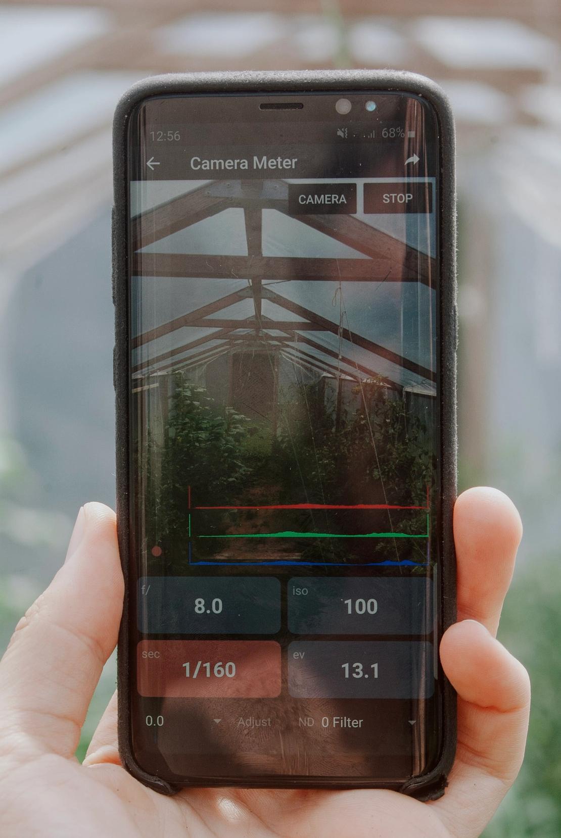 Photo of light metering functionality of the "Light Meter" Android app.