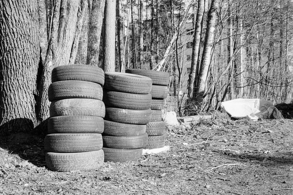 Photo of old car tires.