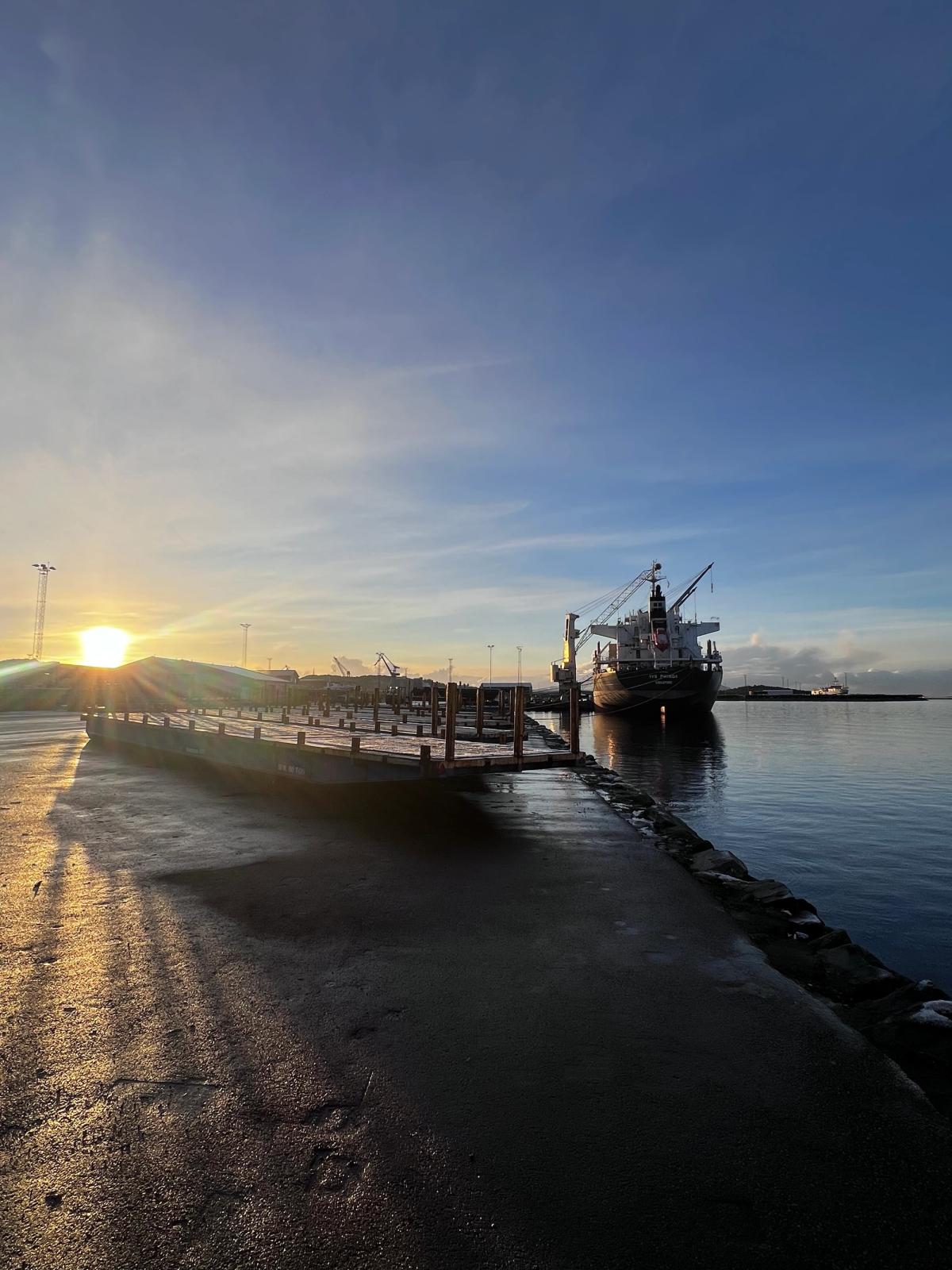 Petroleumsaktiviteten på Fjord Base – aktivitetenes bærebjelke
