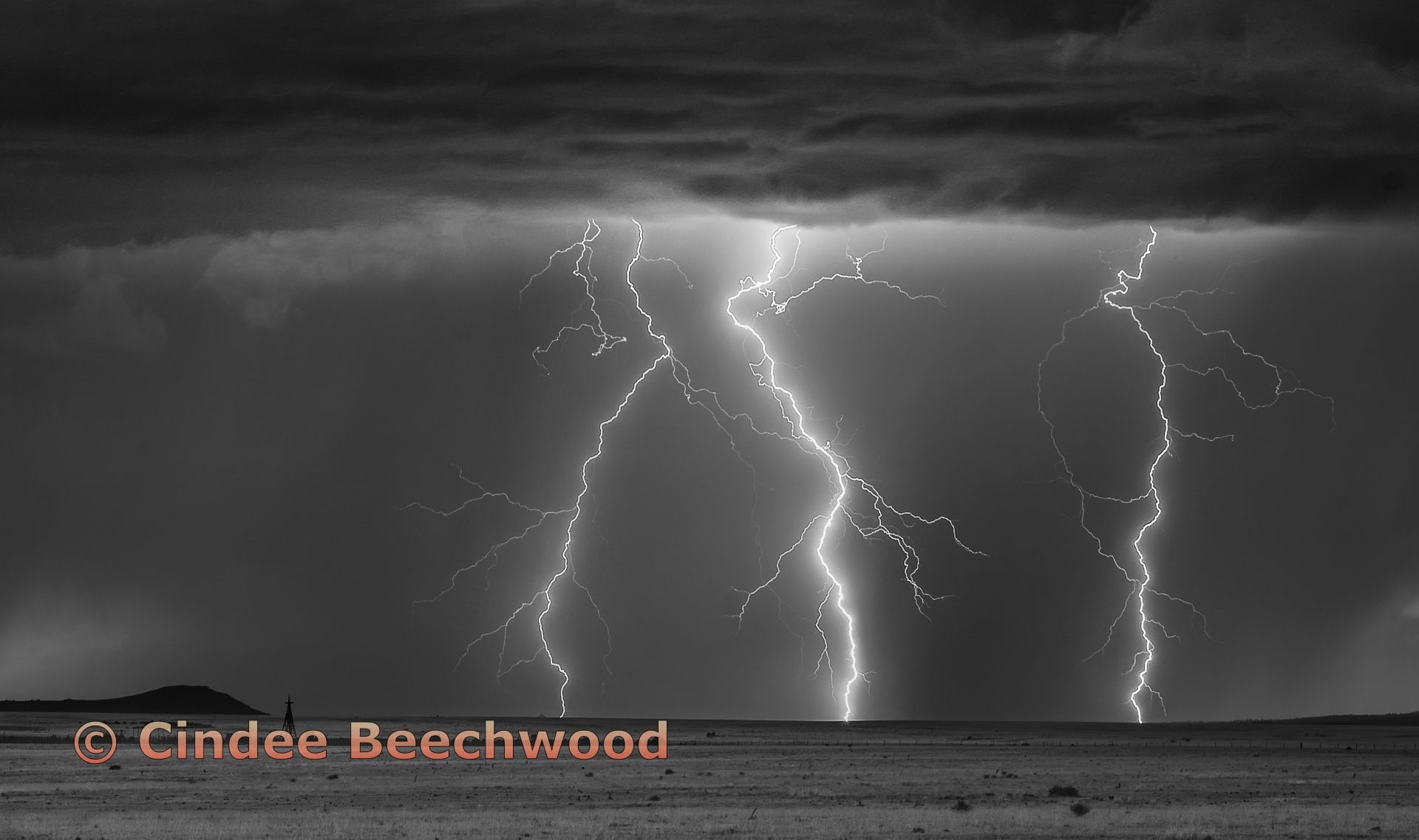 Lightning storm on the New Mexican high prairie