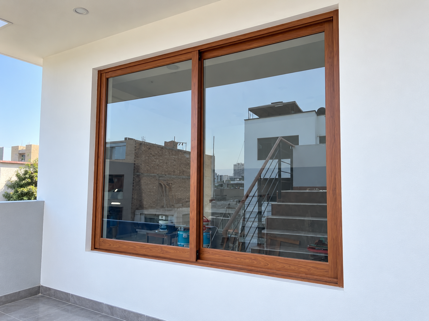Ventana de aluminio Serie 25