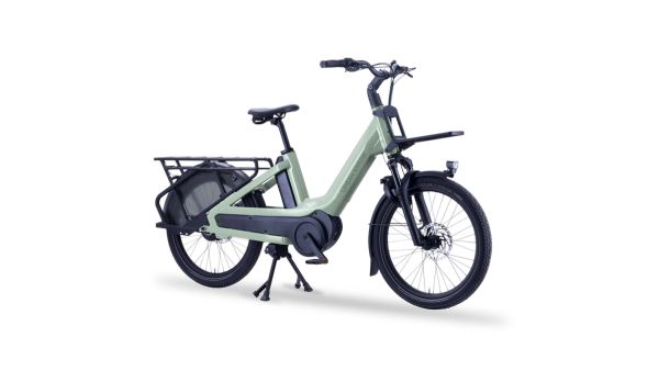 Urban Arrow Breeze longtail cargo e-bike in green, front three-quarter view