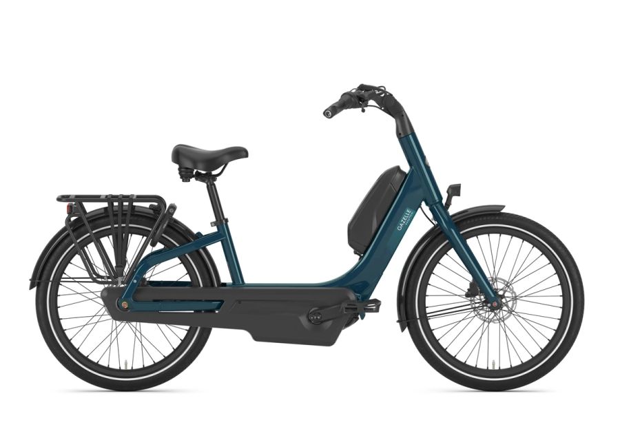 Gazelle Easyflow C7 low-step e-bike in Pine Green, side view