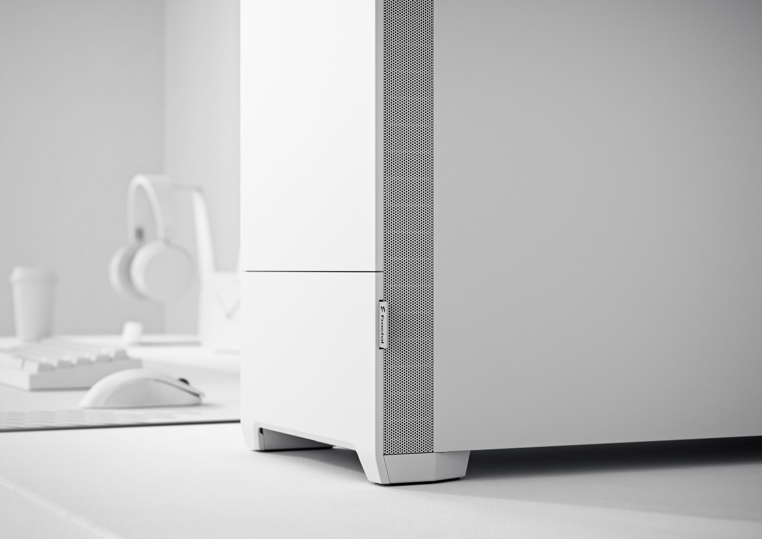 Fractal Design Pop Silent White 新品未使用 Fractal Design Pop Silent White 新品未使用 Pop Silent Black Solid