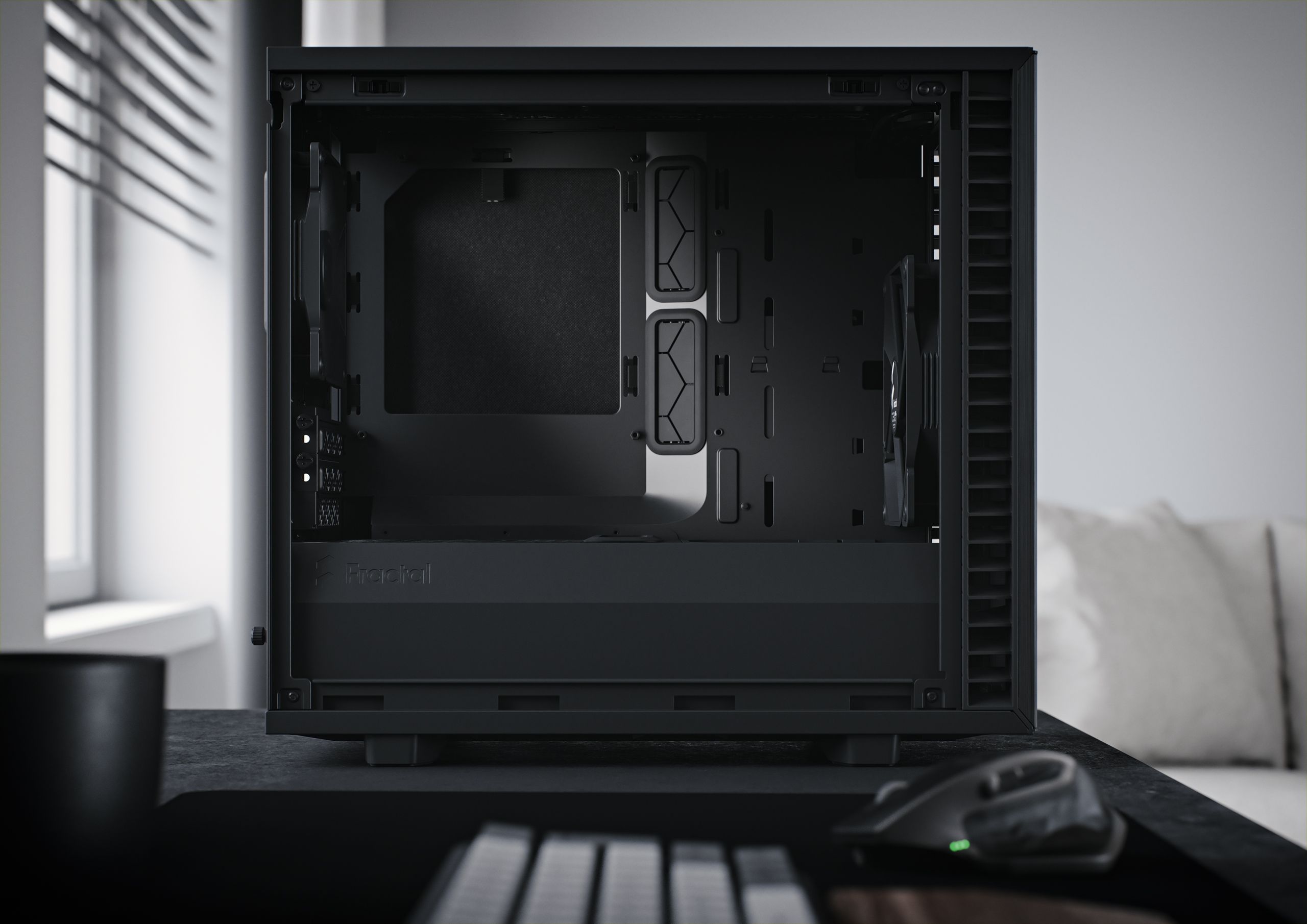 Define 7 Nano Black TG Light Tint | Fractal Design