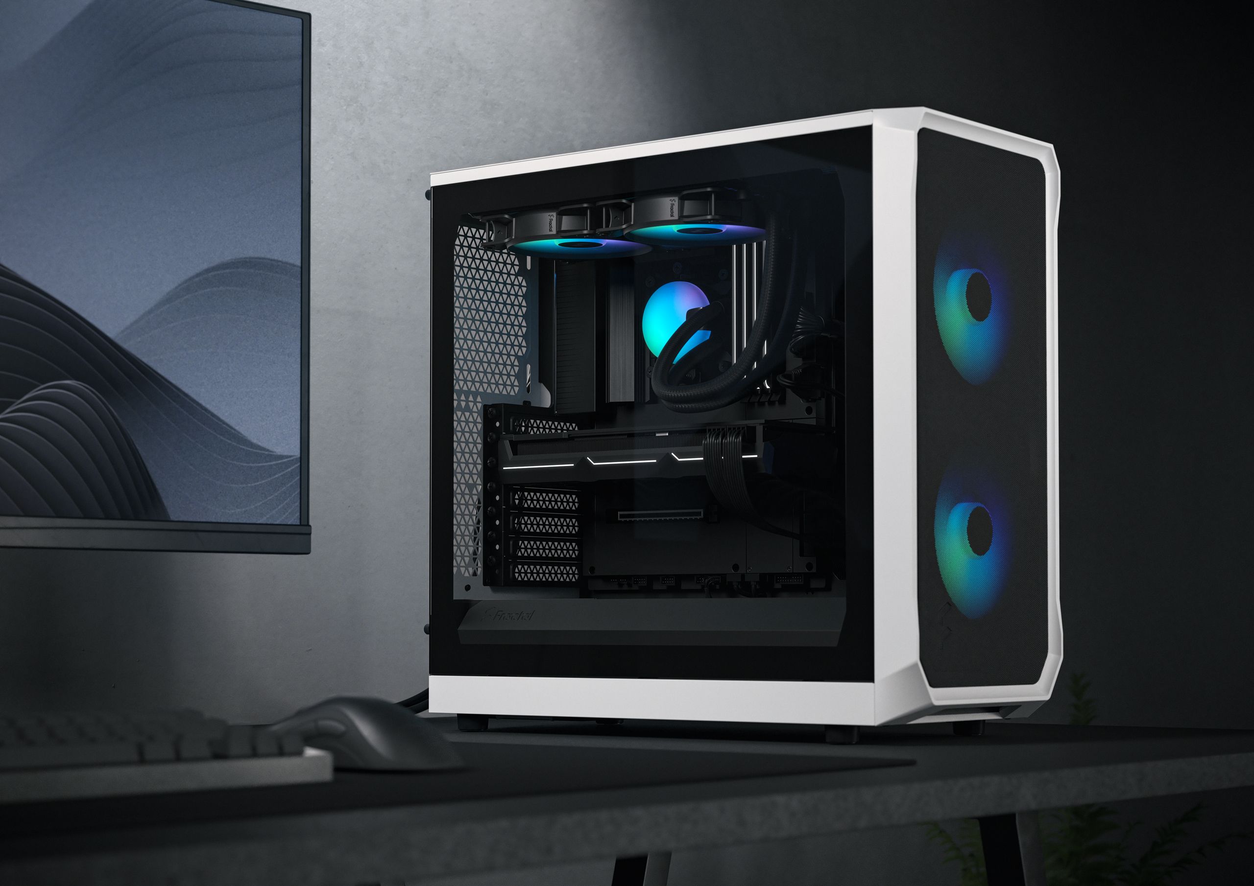 Focus 2 RGB Black TG Clear Tint | Fractal Design