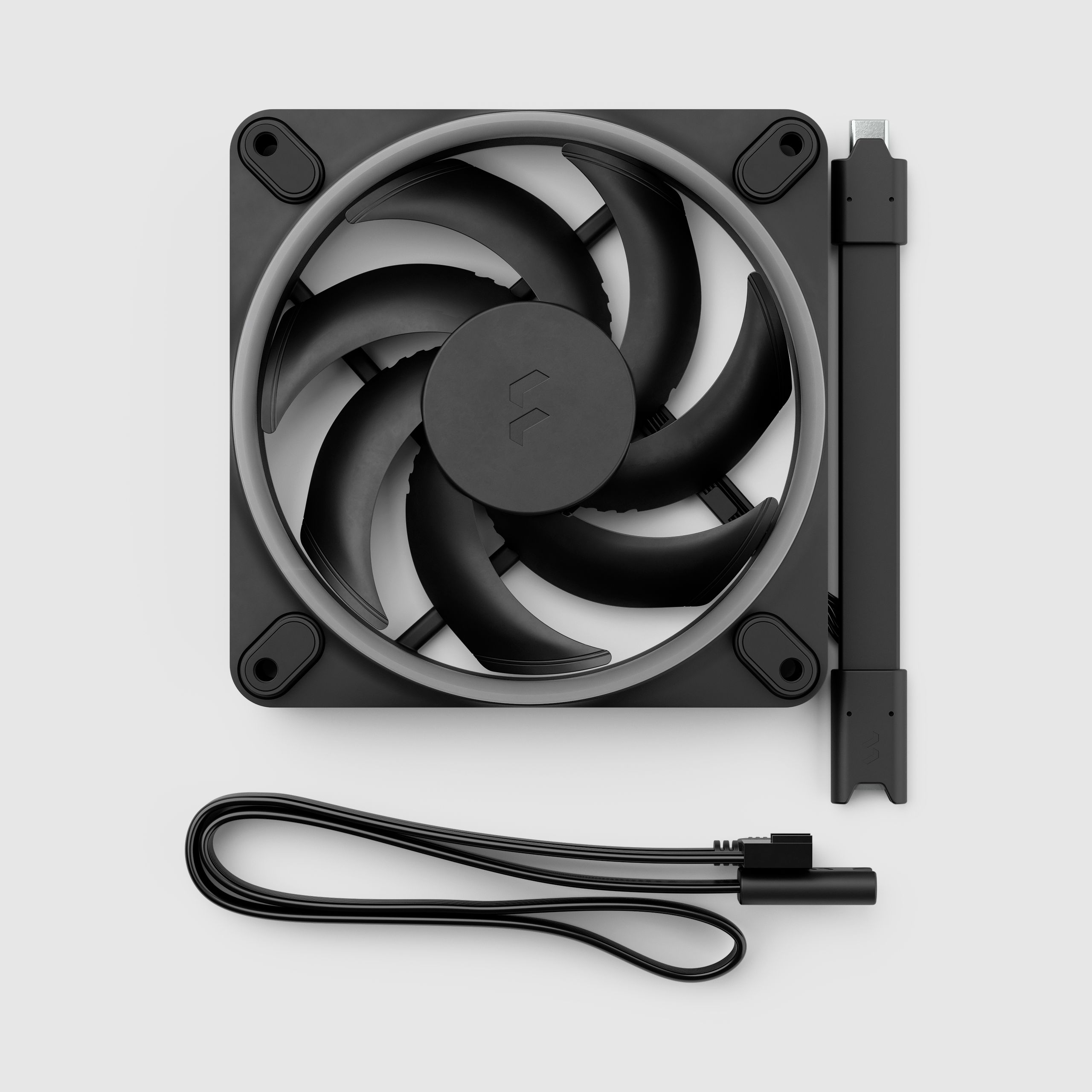 Momentum 12 RGB Black | Fractal Design
