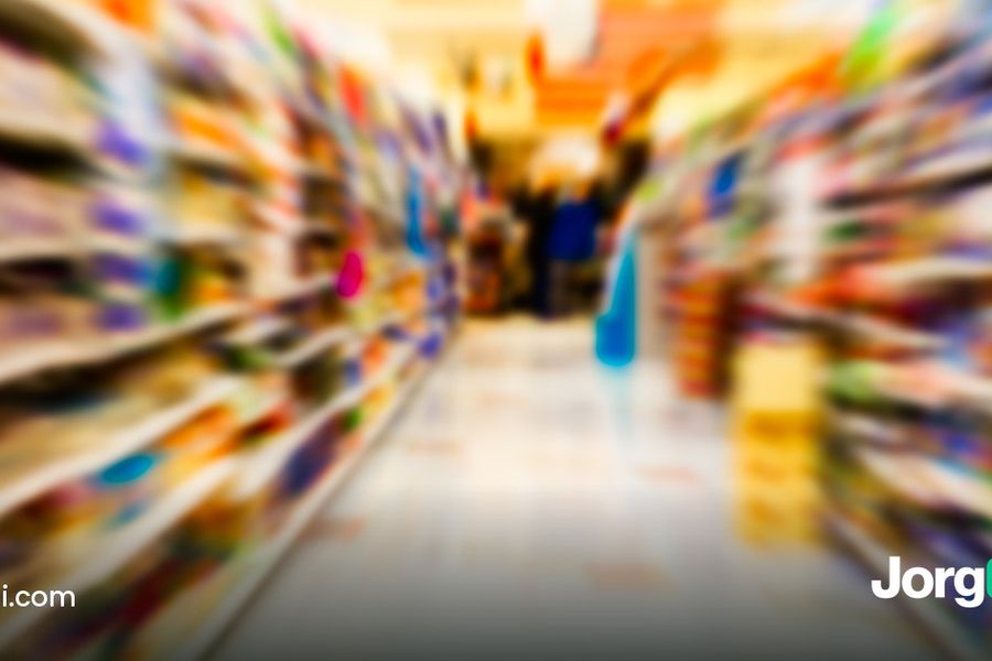 Stocked grocery store aisle, cover for the Procter and Gamble earnings preview