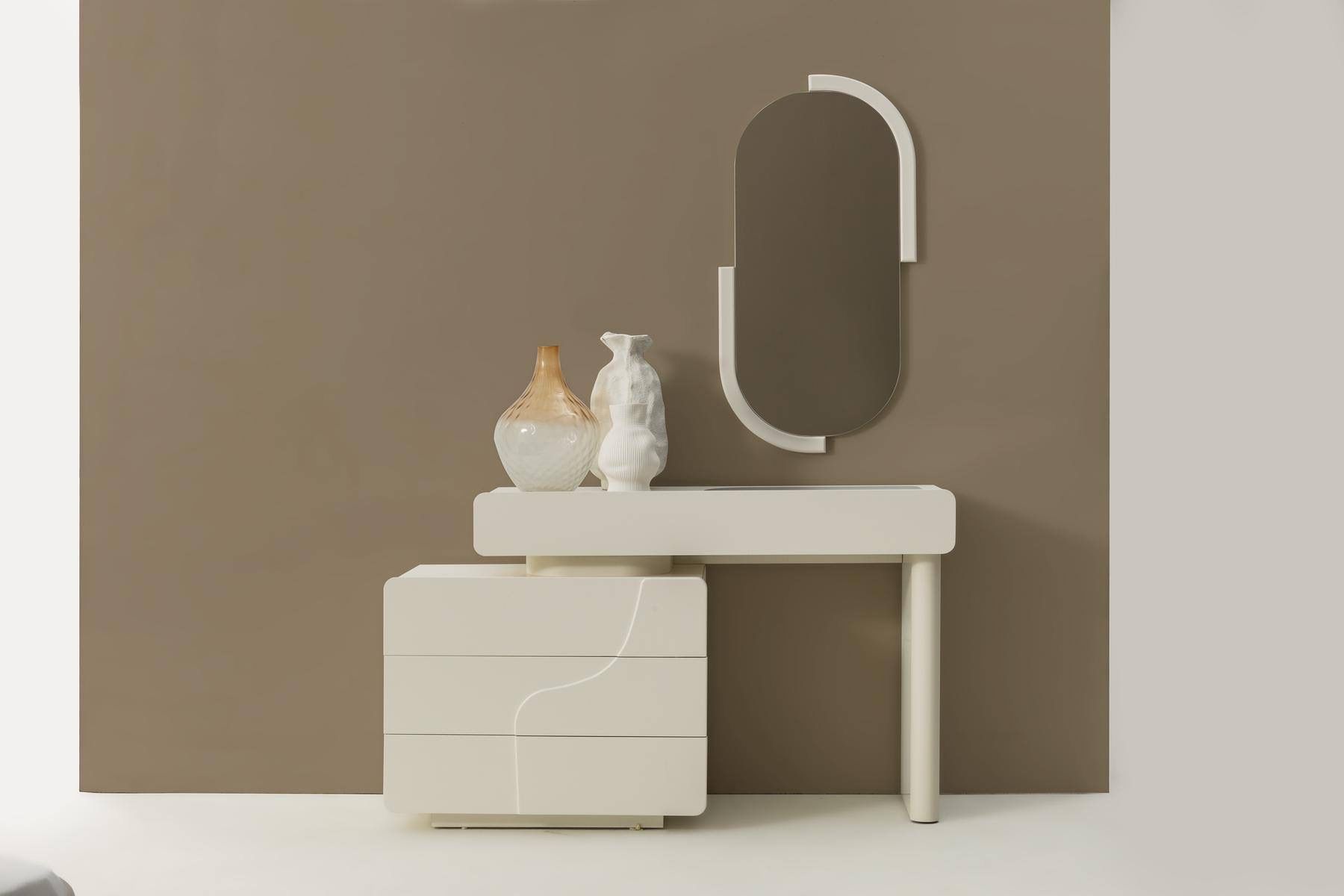 Florya Bedroom, image 5 of 8