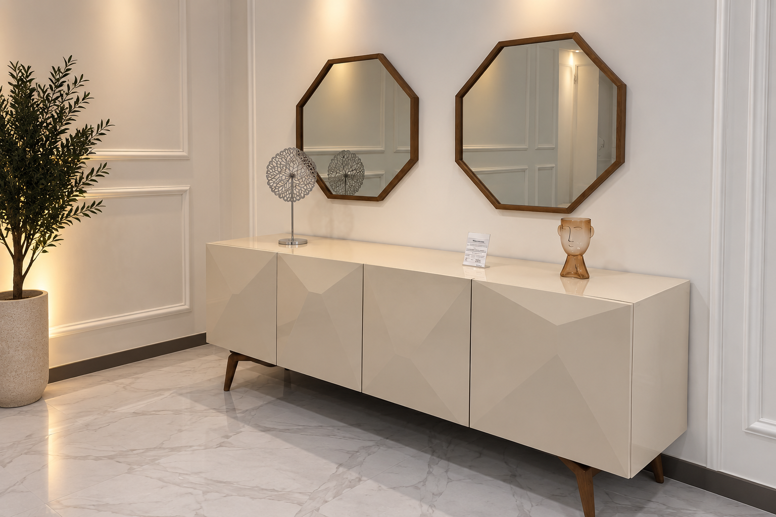 Diamond Dining , image 2 of 3