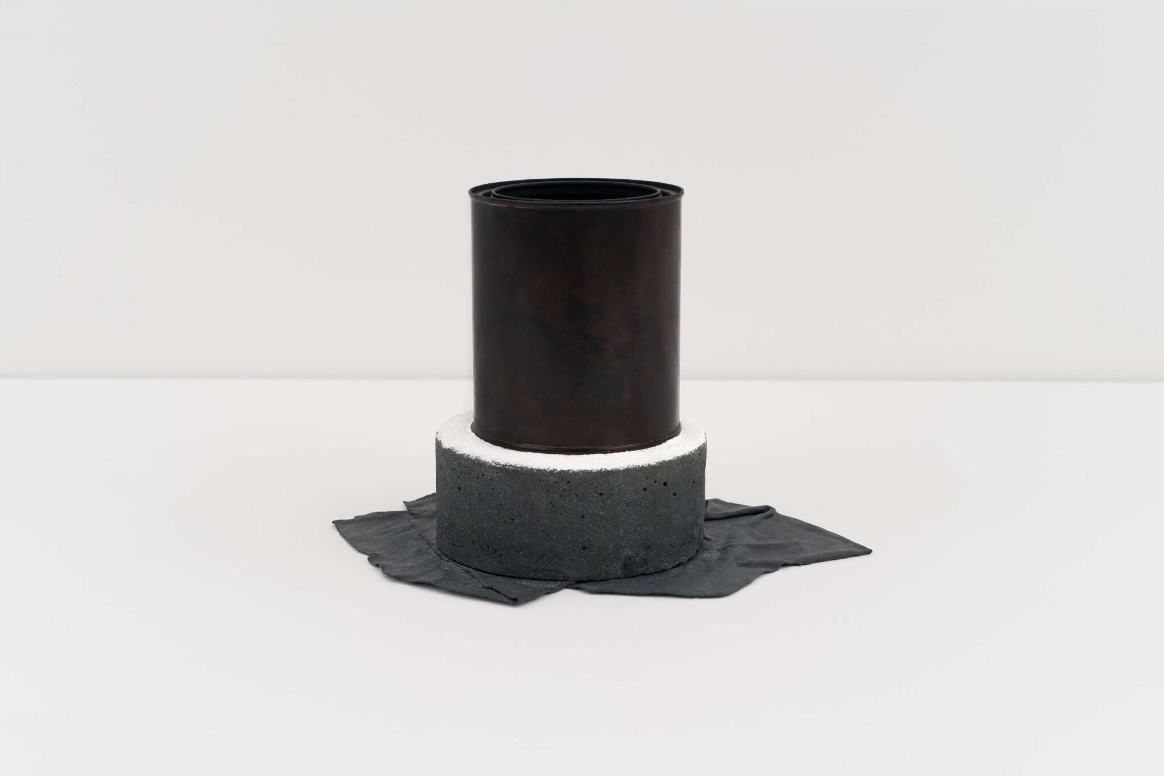 Installationsansicht, Bill Walton, Sweetwater, Courtesy of the estate of Bill Walton and Sweetwater, Berlin, Foto: Joanna Wilk.