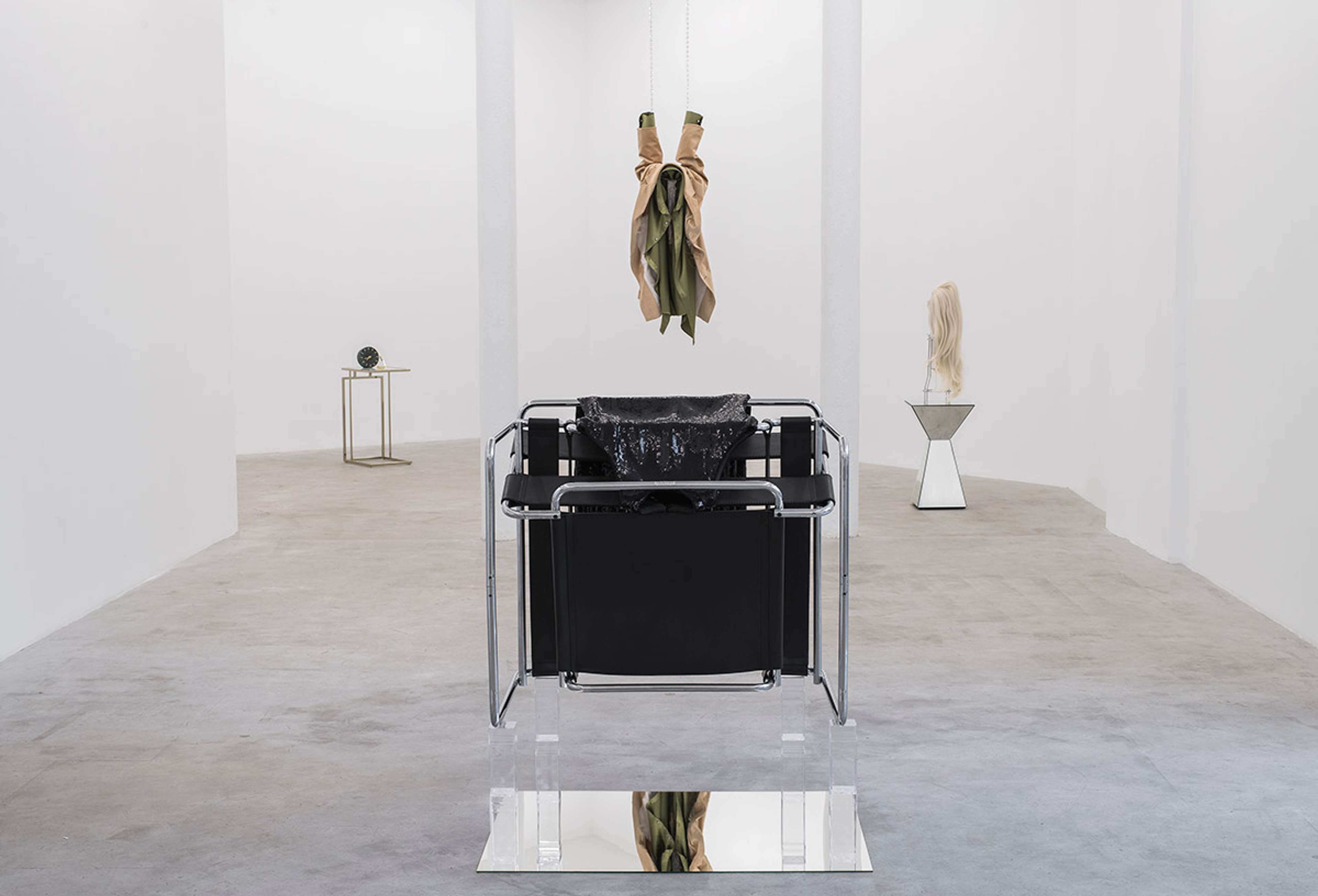 Installation view, Kayode Ojo: Betrayal, Balice Hertling, Paris, 2018