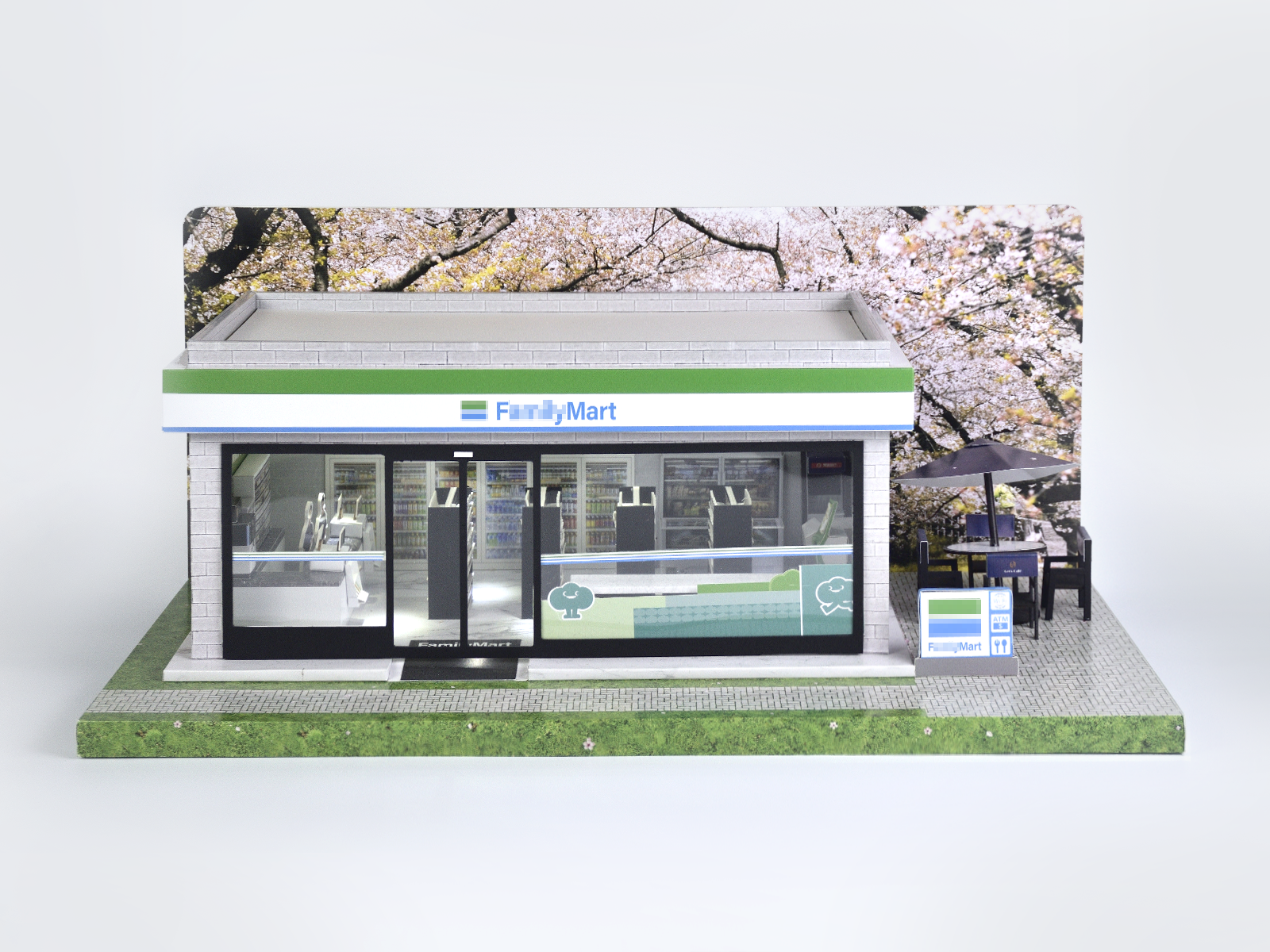 巷口全家便利店