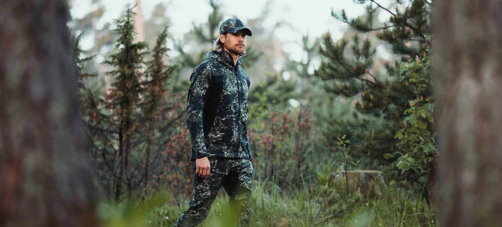 Dehnbarer, atmungsaktiver und geräuschloser Anzug für die Jagd und Freizeit!