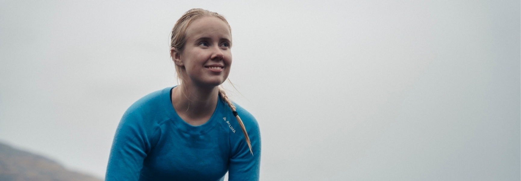 Karen Kyllesø Aclima ambassadør med WarmWool crewneck blå dame