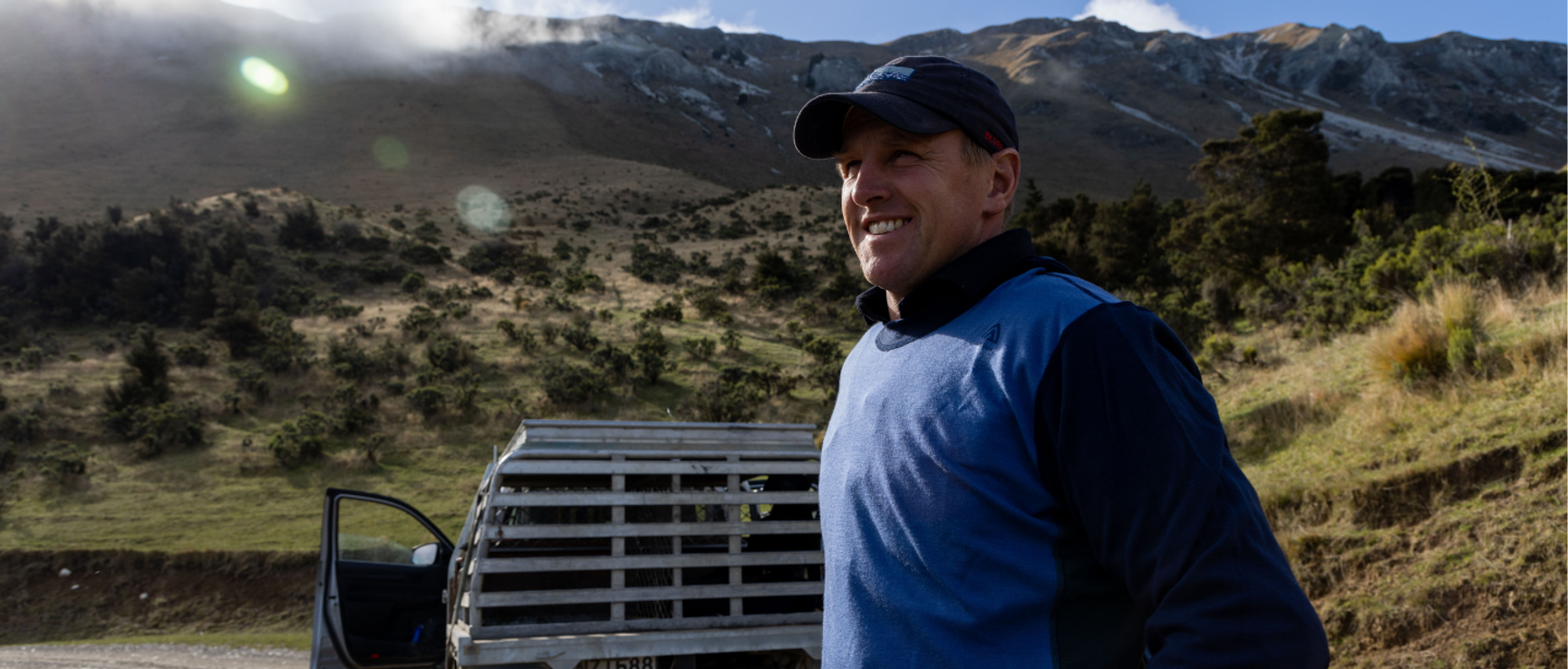 Landwirt von Aclima stellt Merinowolle her