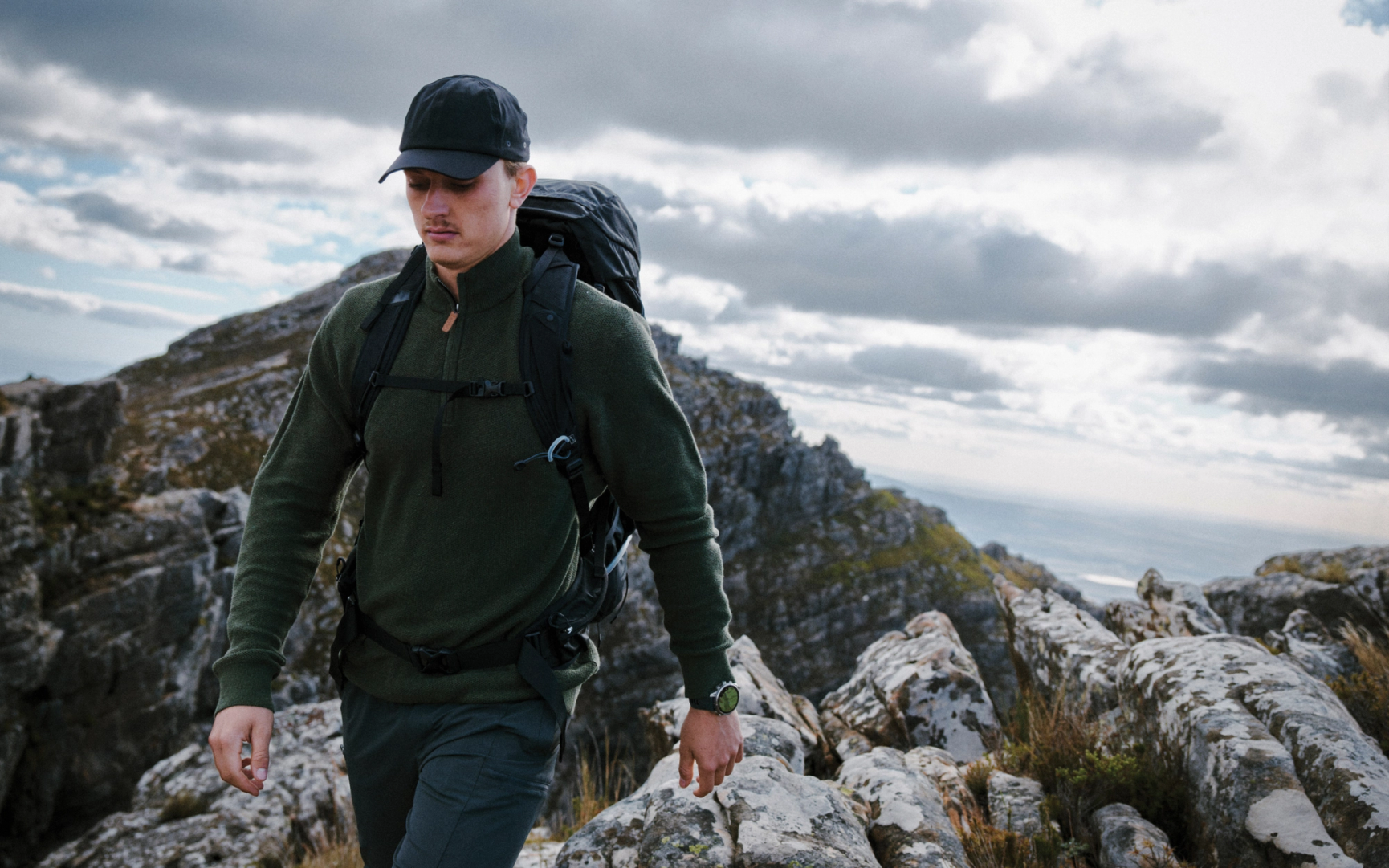 Man med Garmin Fenix 9