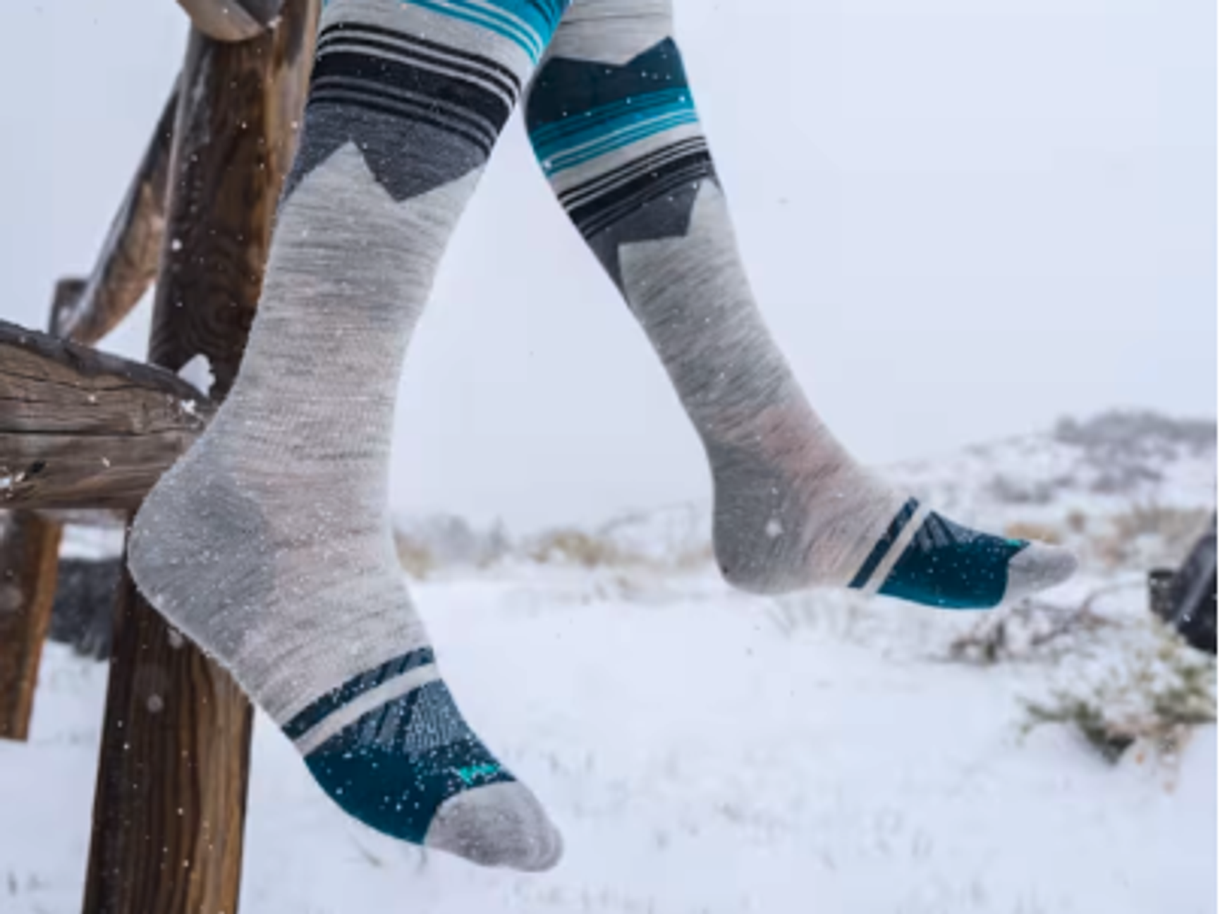 skidstrumpor i vinterlandskap