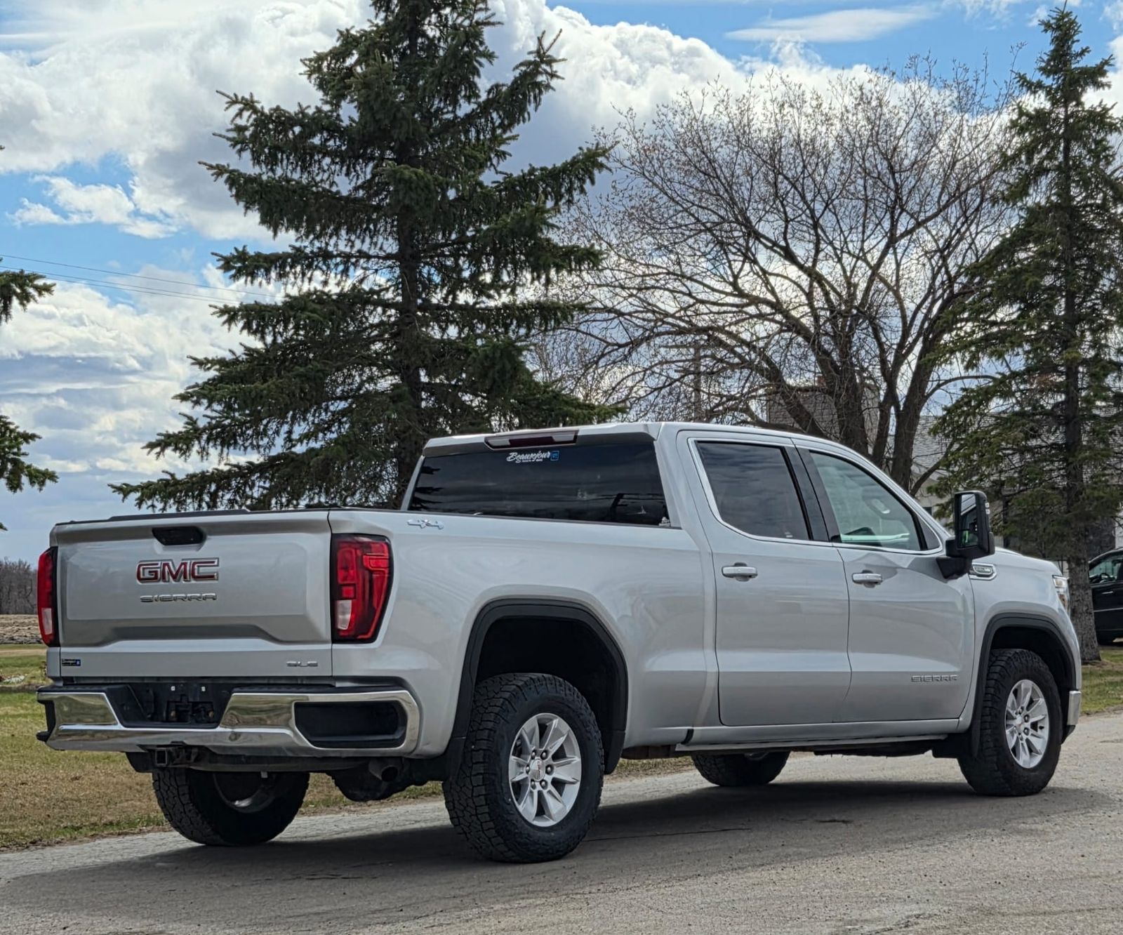 2019 Chevrolet  Silverado SLE