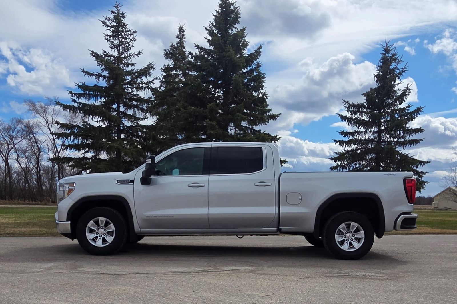 2019 Chevrolet  Silverado SLE
