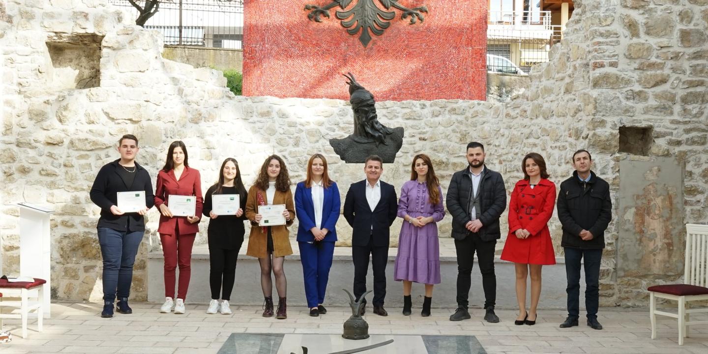 Certification ceremony for youth participating in the 5-month course ''Storytelling and Multimedia''