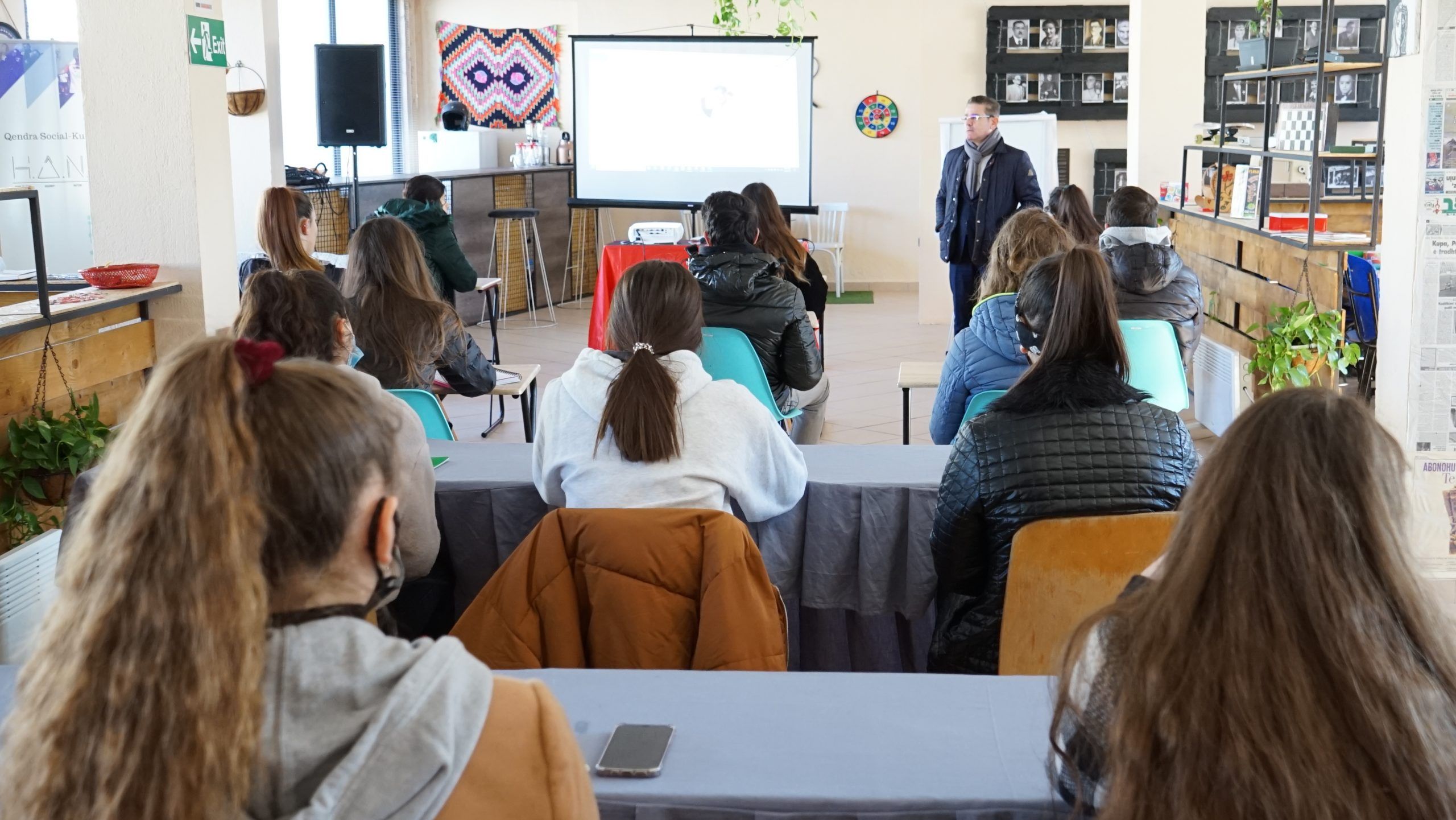 Lecture 3, winter school ‘Introduction to Politics & European Integration’ - Politics & Media