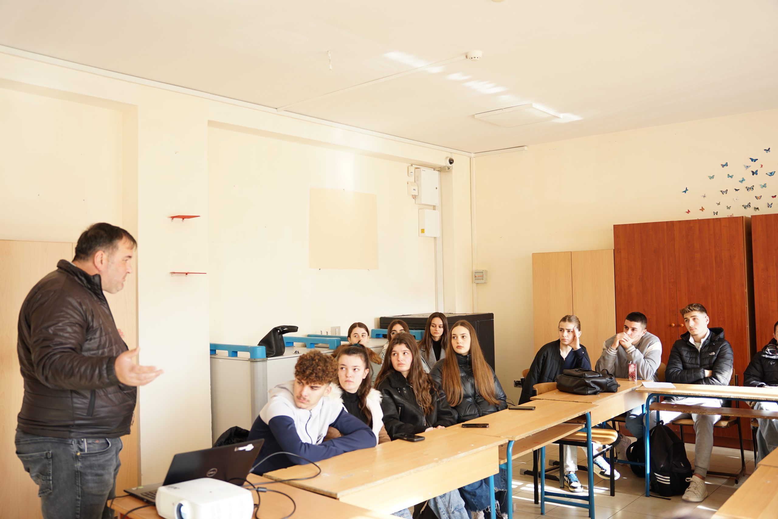 Itinerary of the Public Money – Youth Reports – Newsroom Club #3