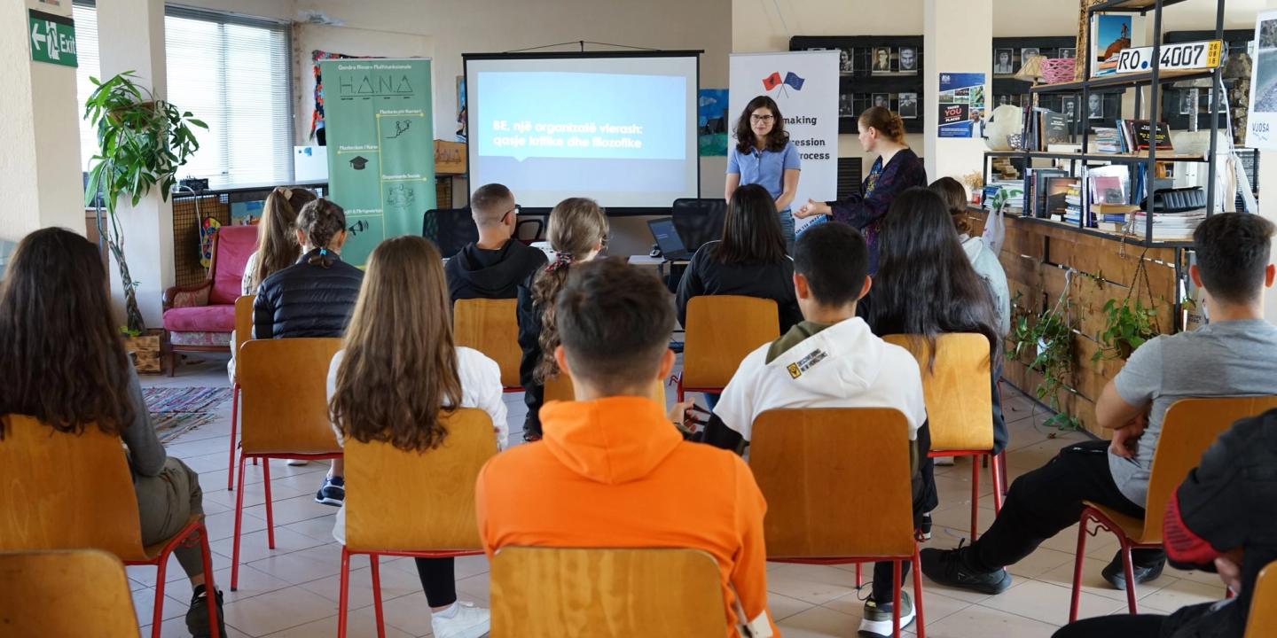 "Policymaking and the EU Accession Negotiation Process" | Lecture 4 "EU, an organization of values: a critical and philosophical approach" | Lecturer - Alba Brojka