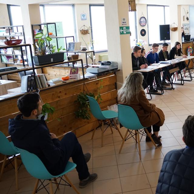 “Debating like a European” | Debate Tournament - Round II | Quarterfinals!