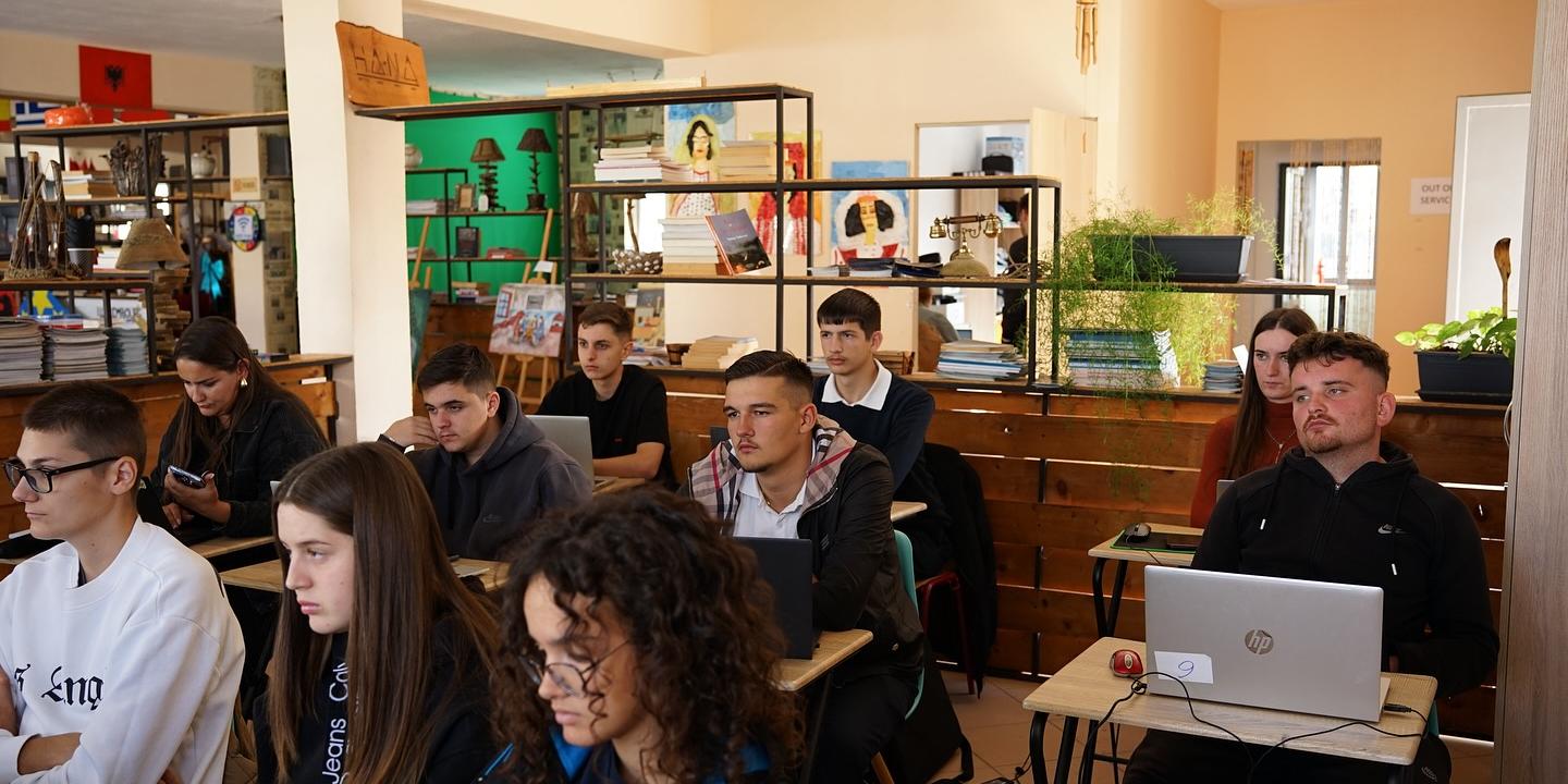 Web & Graphic Design Course - Session | H.A.N.A Centre