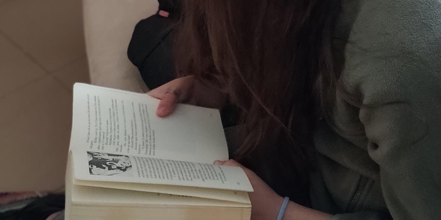 Discussion of Euripides' book -"Medea"
