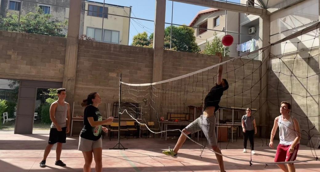 Hapësirat Sportive në Lezhë – Investime që Kërkojnë Transparencë