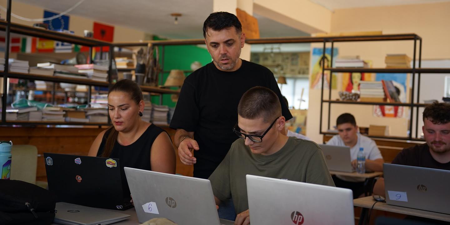 Web & Graphic Design Course - Session | H.A.N.A Centre