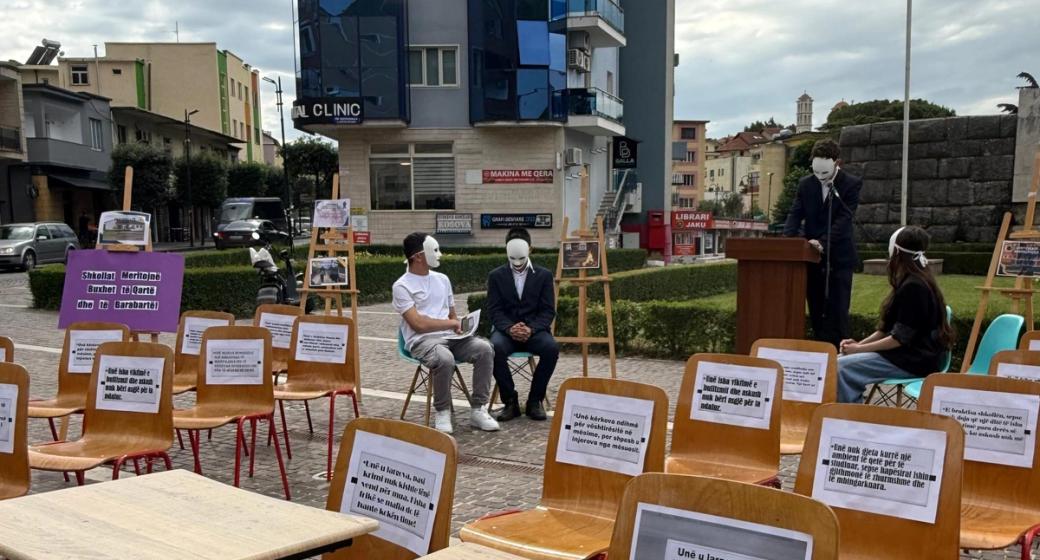 Bashkia e Lezhës dhe Shkollat - Kur Mungon Transparenca, Barrën e Mbajnë Nxënësit dhe Prindërit