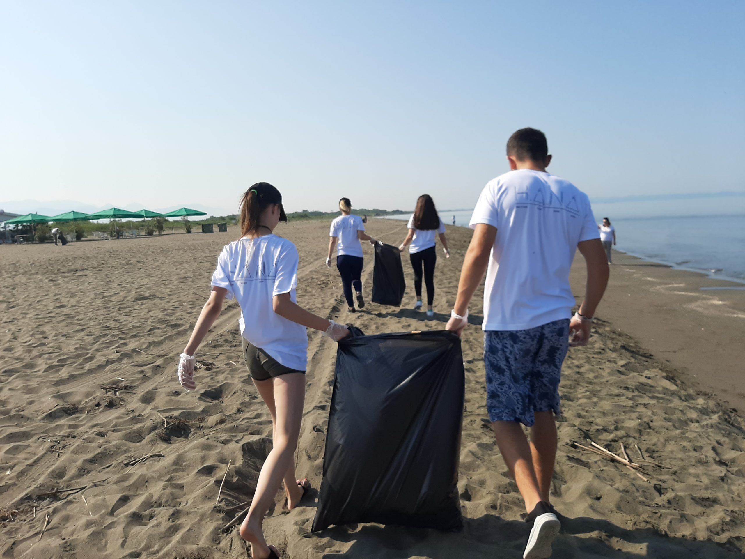 Cleaning campaign on the Kune-Vain coast