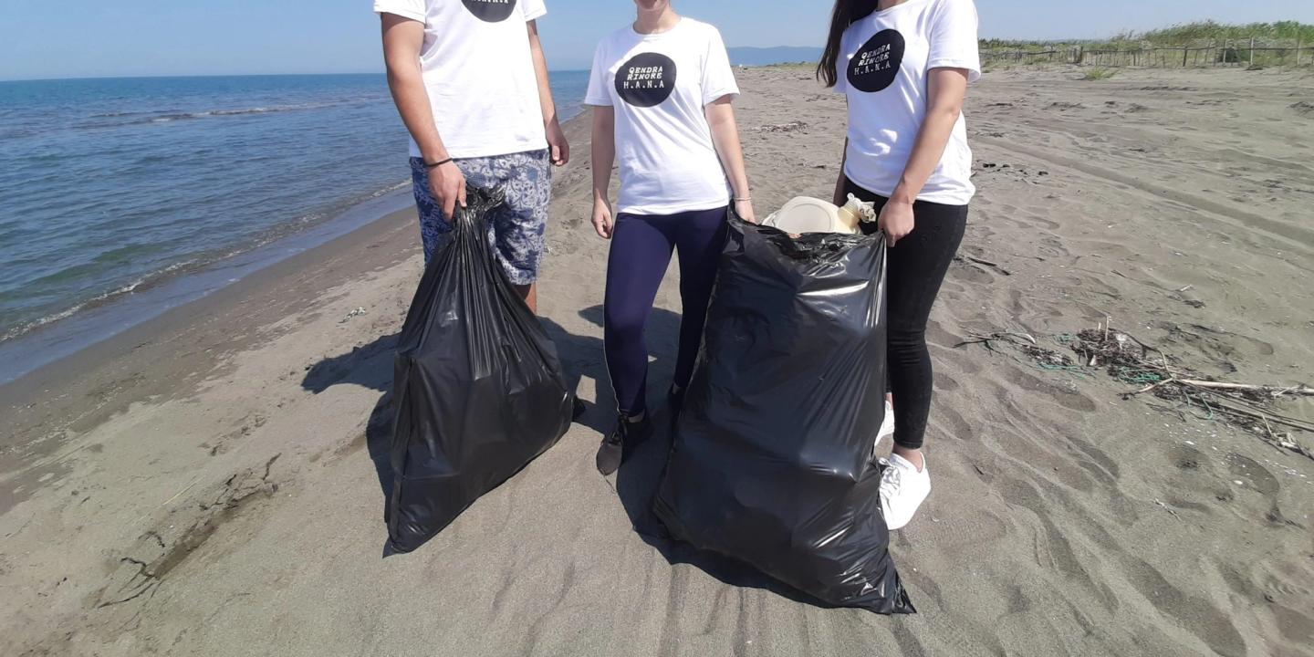 Cleaning campaign on the Kune-Vain coast