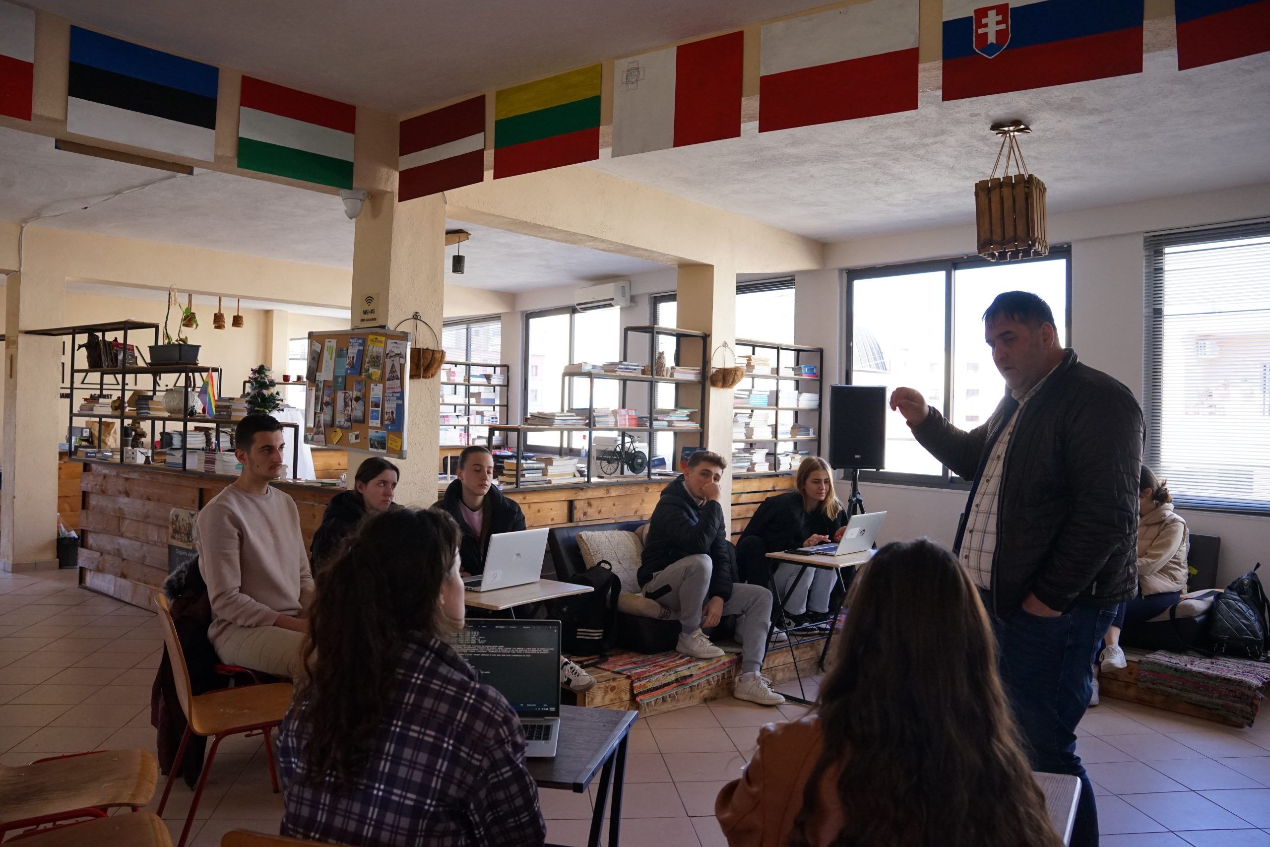 Itinerary of the Public Money – Youth Reports – Newsroom Club #9