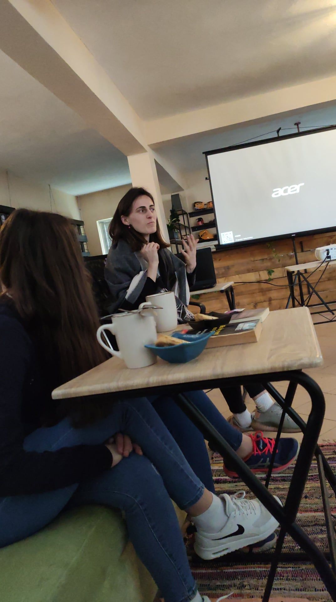 Discussion of Euripides' book -"Medea"