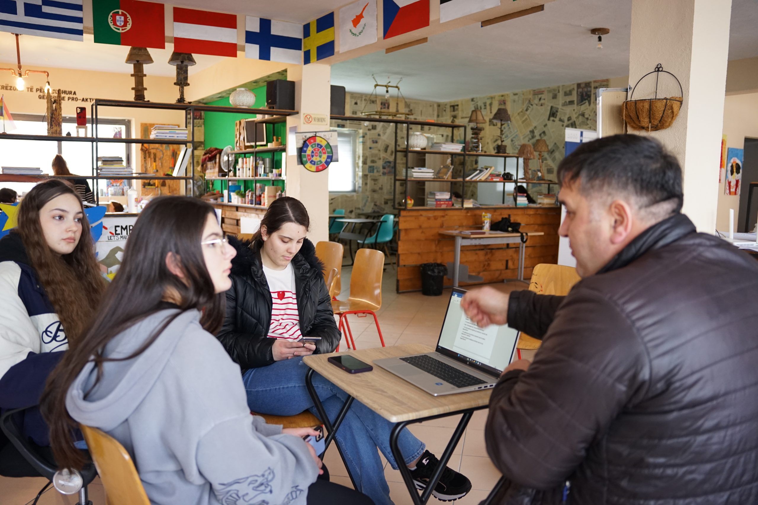 Itinerary of the Public Money – Youth Reports – Newsroom Club #8