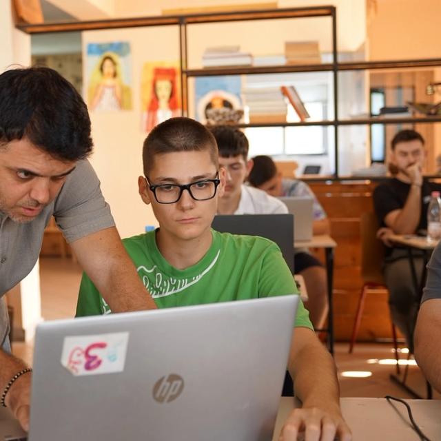 Web & Graphic Design Course - Session | H.A.N.A Centre