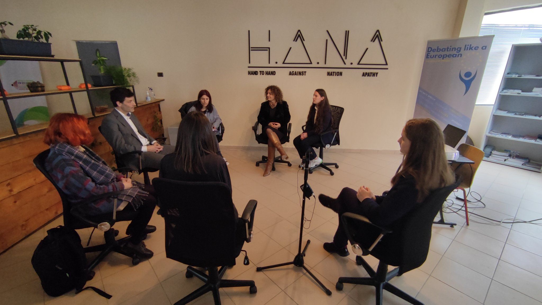 "Wake up on March 8"| Discussions on gender norms and the position os the Albanian girl/woman