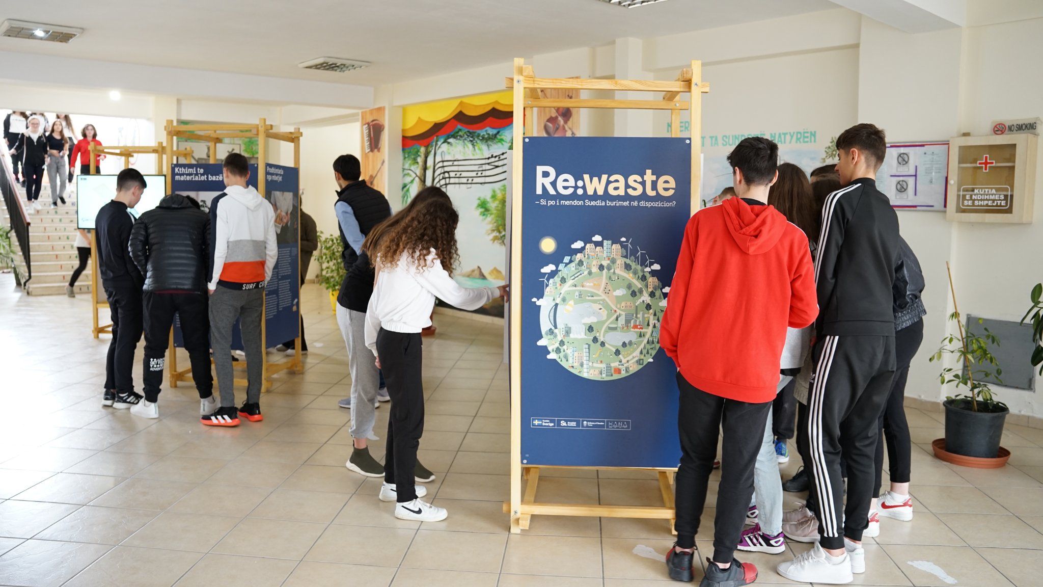 Re:waste on Tour – "Besëlidhja" School