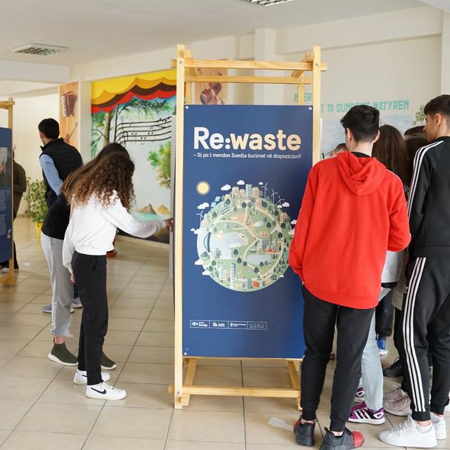 Re:waste on Tour – "Besëlidhja" School