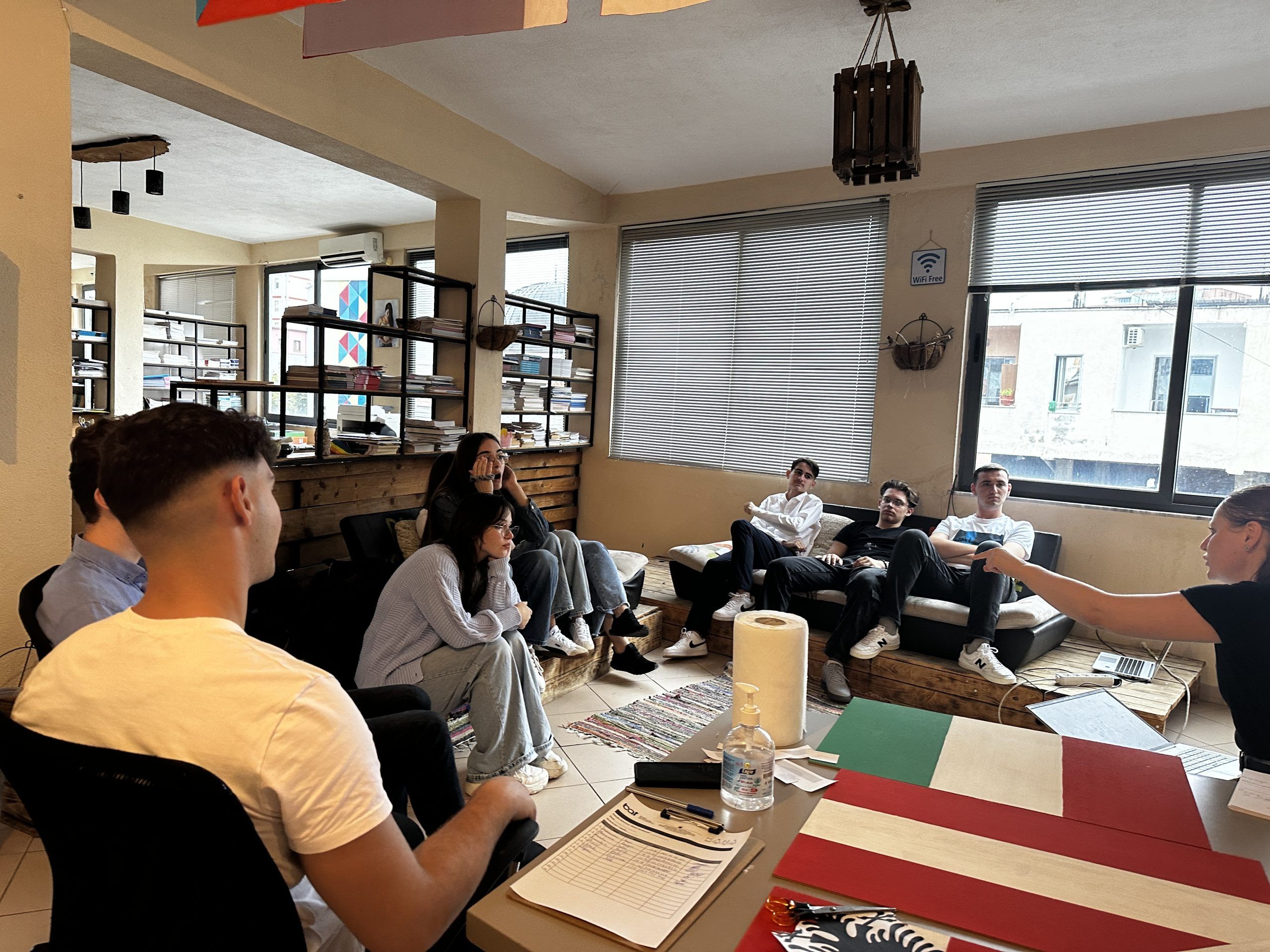 Itinerary of the Public Money - Youth Reports - Meet up