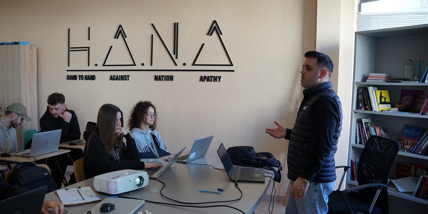 Web & Graphic Design Course - Session | H.A.N.A Centre