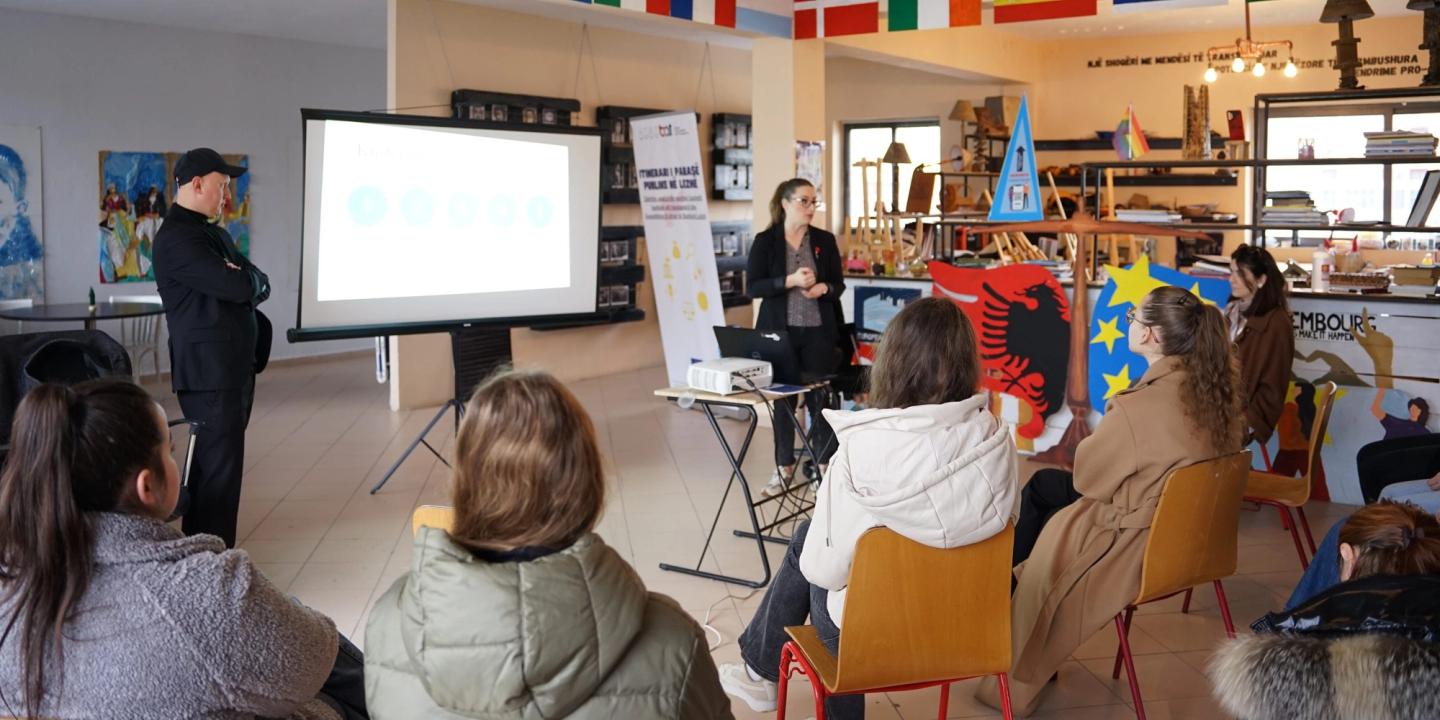 1st Training - Youth for Truth Program - Seecheck & H.A.N.A
